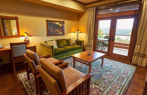 Enjoy the views of Table Rock Lake in this 2BD resort condo - Foto 15