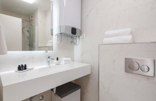 Paoma Lux Beach Suites - Photo 29