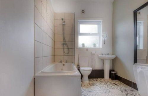 Vibrant Artist Hideaway by Centre Parking - Foto 14