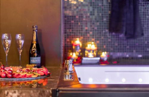 One Night Love Room Unique - Photo 8