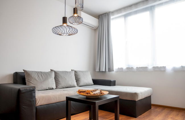 Sunny 1bdr Apartment Near Center - Foto 7