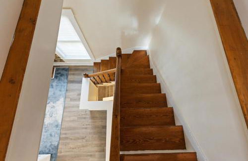 Skyrise Two Stories - Centrally Located - Foto 24