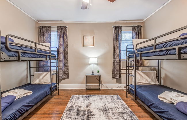 Bluemoon Bungalow 2 Units - Photo 4