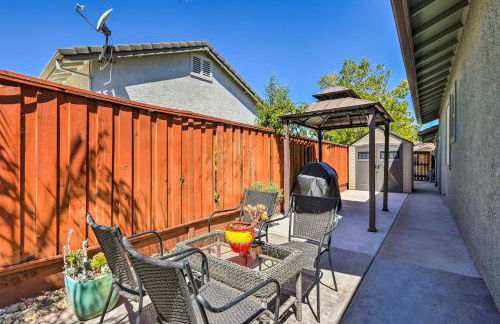 Spacious Folsom Getaway with Pool and Hot Tub! - Foto 37