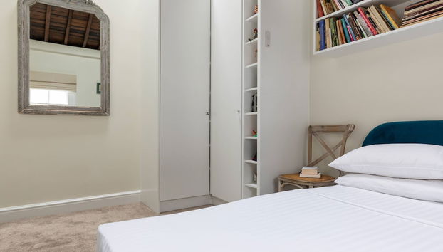 Codrington Mews III by Onefinestay - Photo 2, Room