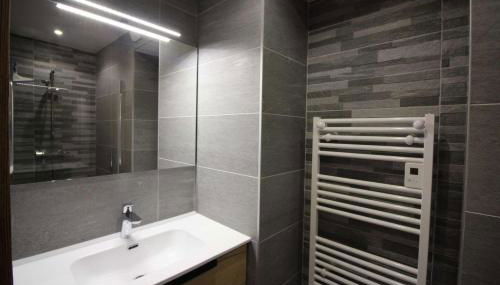 ODYSSEE B203 Vaste appartement en vieux bois sur les pistes, vue panoramique - Foto 5