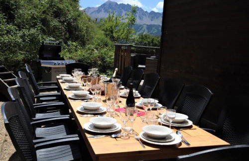 Chalet le Chantelevent for 24 Guests - Slope Views, Pool & Jacuzzi - Foto 12