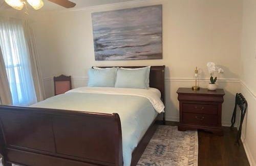 Lrge 5 BR 9 Beds Near DC-Pool, Hot Tub, Gym, Game Rm, Fire Pit - Foto 40