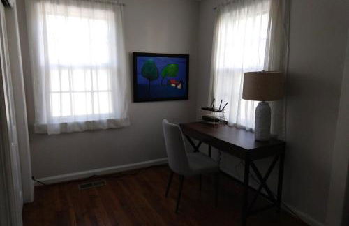 Charming Classic Cottage 2Br - Foto 12