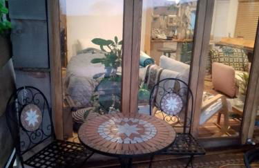 Cosy rustic cabin with hot tub and country views - Foto 6