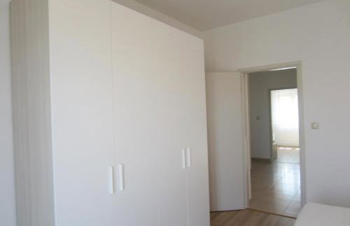 House Silvana - apartment with garden view - Photo 10