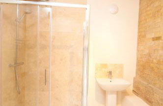 character filled barn renovation - Foto 25