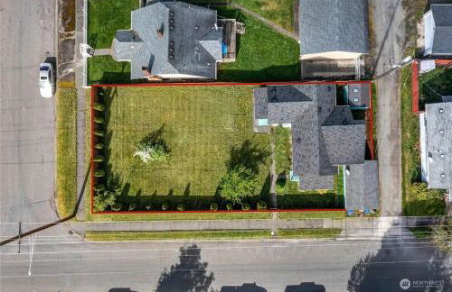 Massive 2 bedroom with fenced yard - Foto 1