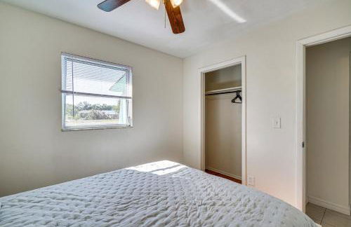 1 Mi to Boat Ramp Bokeelia Home with Screened Patio - Foto 13