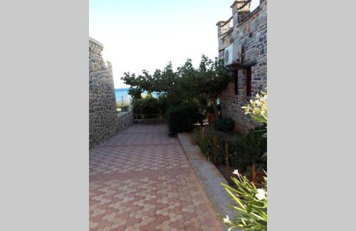 Traditional stone house by the sea... - Foto 3