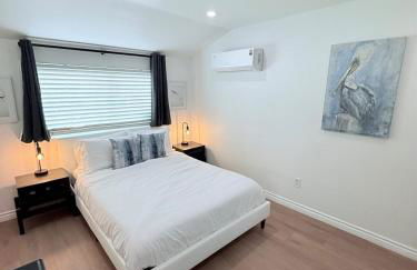 Private 1BR 1BA Suite, Kitchen, Fireplace, Parking - Foto 13