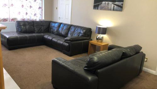 Number One - Fully Equipped Self Catering Four Bedroom House next to Dunedin, 15 mins to Spurn, 20 mins to Saltend, 12 mins to Easington - Foto 4