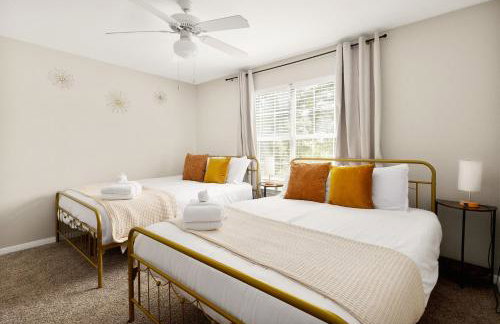 ATX Retreat Close to UT, DT & Lady Bird Lake - Photo 3