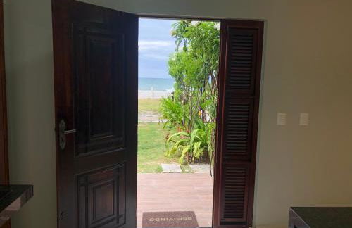 Studio pé na areia com 2 quartos, sala e cozinha - Foto 2