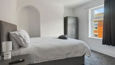 Amaya One -3 bedroom townhouse - with garden - close to town centre - sleeps 7 - Free Gym Access - Foto 4, towels