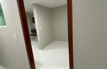 Ap de 2 quartos com ar e Wi-Fi - Foto 3