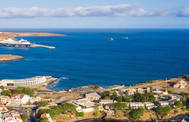 Praia Guided Tour - Photo 2