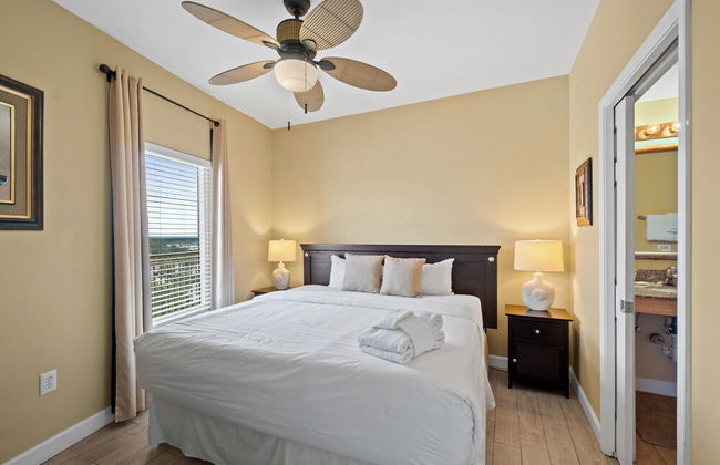 Splash Beach Resort by Book That Condo - Photo 31