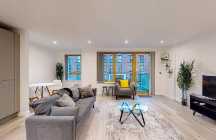 Stylish 2-bed flat,Secure Parking - Foto 2