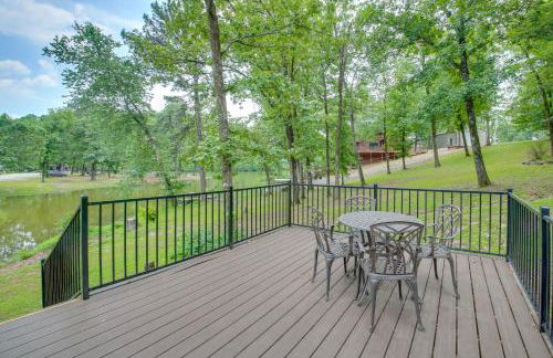 Lakefront Arkansas Home with Dock and Sunroom - Foto 1
