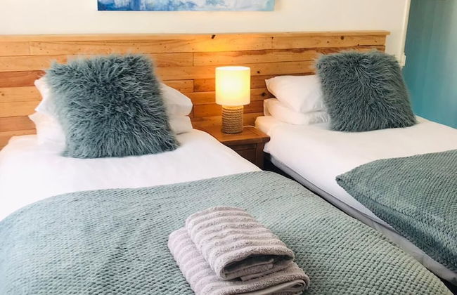 Cottage - Sleeps 4 - Fireplace - Internet - Foto 2