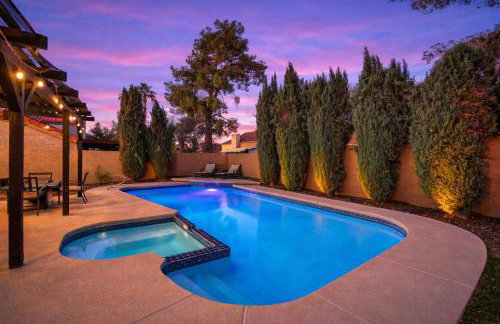 Vegas Heated Pool - Spa Oasis, 15 Min to Strip - Foto 2