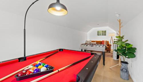 Luxury Cabin in Budget-Hot Tub -Apple Hills-Tahoe - Foto 2, Game Room