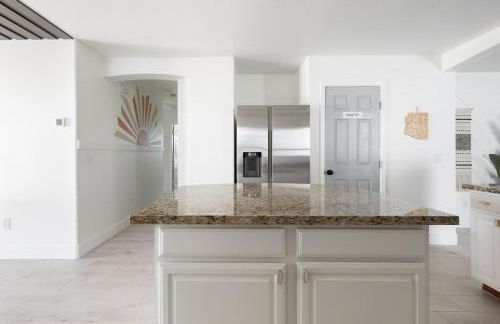 Copper Cactus House Pool, Spa, Golf! - Photo 9