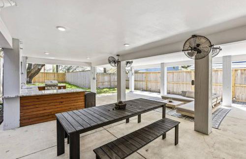 Galveston Retreat-Walk to Beach, Dog-Friendly Yard - Foto 3