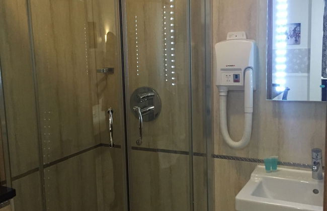 Paddington Apartments - Photo 19