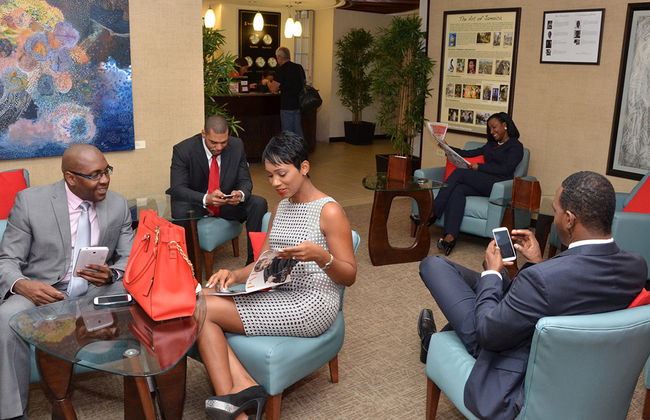 Club Kingston en el Aeropuerto de Jamaica - Foto 3