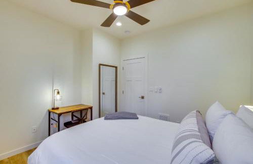 Private Yard and Fire Pit! Modern Kirkland Abode - Foto 17