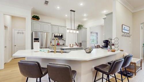 Pool and Outdoor Bar! Spacious Getaway in Sachse - Foto 5