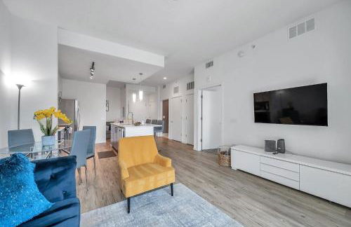 Luxury 1 BR with DEN Downtown Tampa Apt - City Views, Rooftop Pool, Workspace - Foto 3