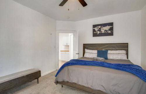 Modern 2BR Kansas City Condo Near Downtown - Photo 19