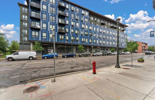 Modern 2BR 2 Bath and Gym near Downtown, Loring Park - Foto 10