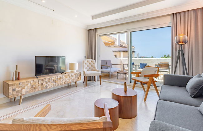 Aloha Hill Club LLuxury 5 Star Golf Resort Near Puerto Banus and Marbella - Photo 45