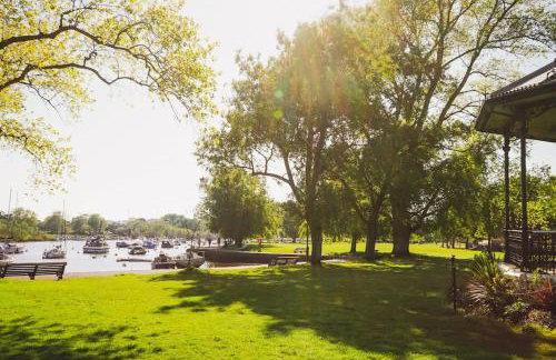 PRINCES COURT by BOURNECOAST- Holiday Apartment with Patio Garden, Parking and WIFI - FM8455 - Foto 49