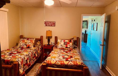 Bear's Mountaintop Home with Gorgeous Lake Views chalet - Foto 20