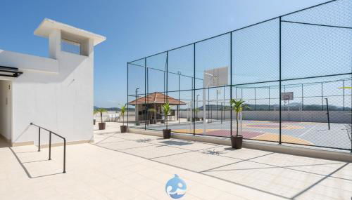 Apartamento 150m da PRAIA com SACADA, WI-FI AR CONDICIONADO, PISCINA, PORTARIA 24h, PLAYGROUND e vaga de GARAGEM - Foto 4