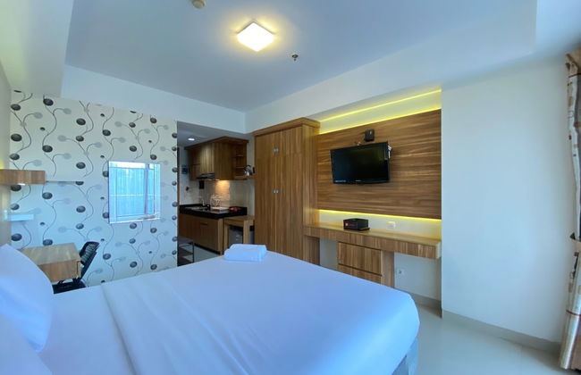 Spacious Studio Room at Beverly Dago Apartment - Photo 16