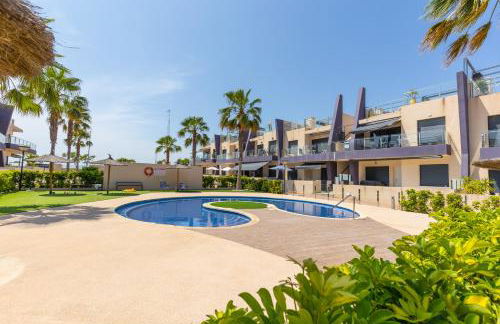 2BD Coastal Gem with Pool & Terrace - Torre de la Horadada - Foto 36