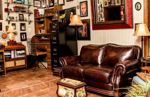 La Villa By The Riverwalk - Photo 13