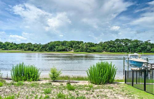 Modern Oak Island Escape 1 Mile to Long Beach! - Foto 39