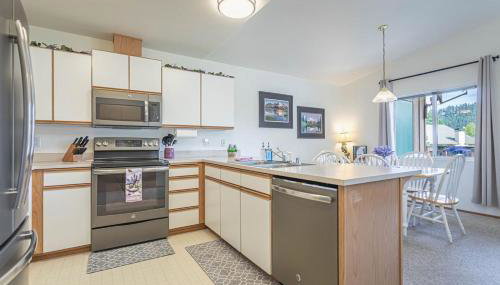 Walk to Downtown Leavenworth, Coaster, Festivities, Oktoberfest, Christmas Lights, Maifest - Foto 5